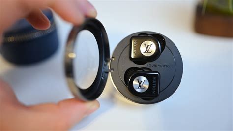 Review: Louis Vuitton Horizon earbuds are the luxury.